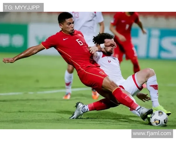 12强赛激战叙利亚对阵伊朗双方全力争胜展现足球魅力与激情