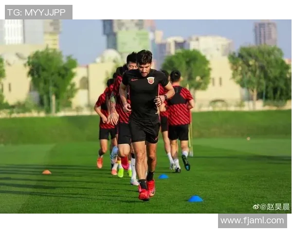 上海上港与悉尼精彩对决集锦回顾展现足球魅力与激情瞬间 上海上港与悉尼精彩对决集锦回顾展现足球魅力与激情瞬间