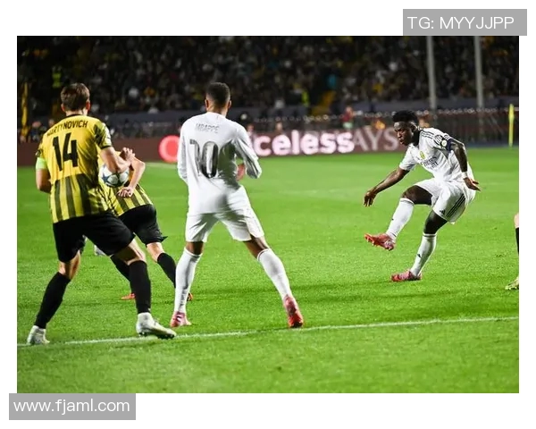 乌法与帕福斯的较量揭示了足球战术与团队协作的重要性